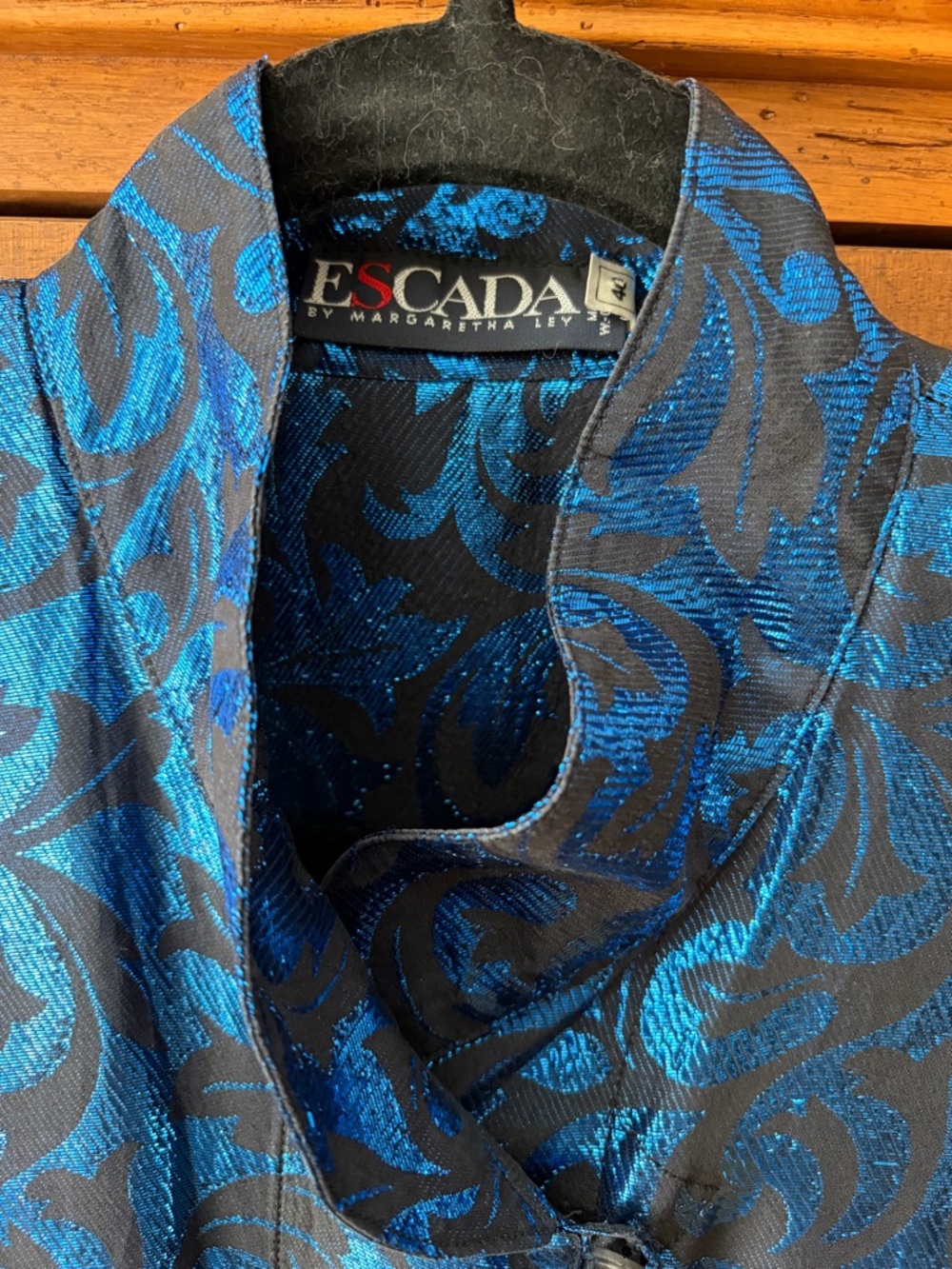 Vintage Escada Silk Blend Oversized Blouse  80s Designer Luxury Metallic Sz 40 - Picture 3 of 10